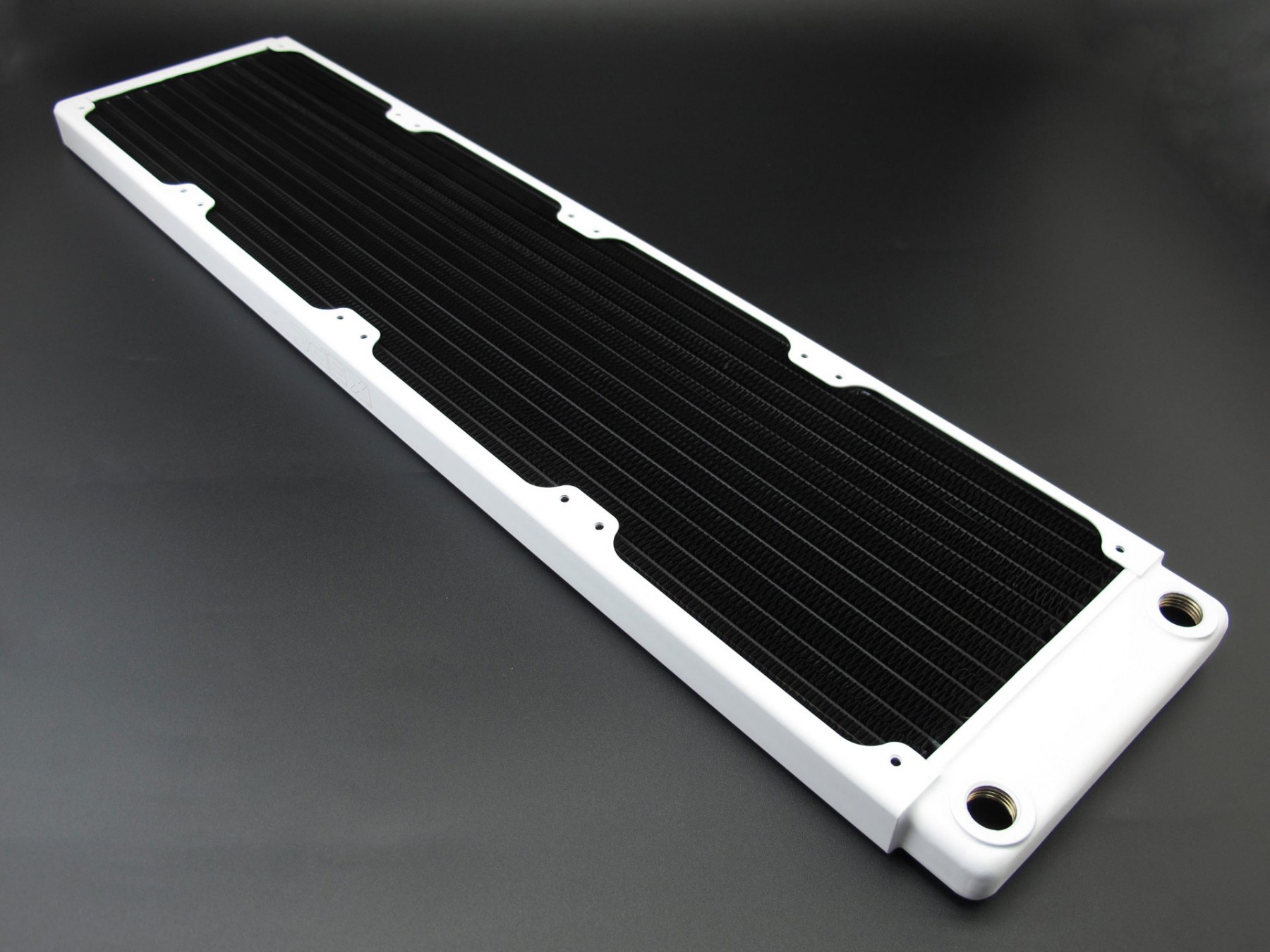 XSPC TX480 Ultra Thin Radiator, 120mm x 4, Quad Fan, White - Picture 4 of 7